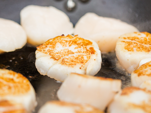 Pan-Seared Fresh P.E.I. Scallops with Lemon & Garlic